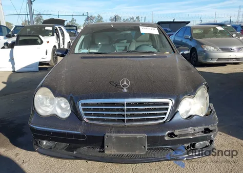 2006 Mercedes-Benz C 230 Sport z USA, uszkodzony, nr VIN WDBRF52H46A902643